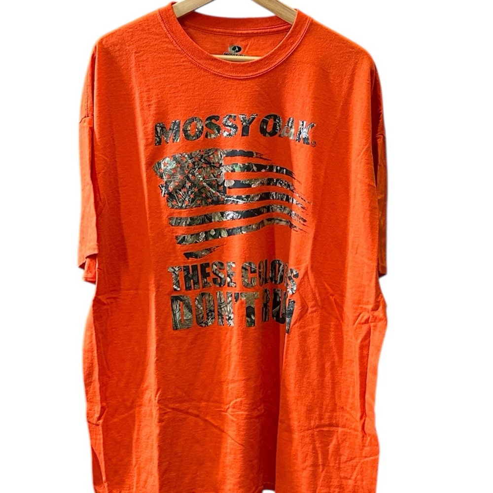 Mossy Oak Men's Bright Orange Tee with Flag Graphic XXL